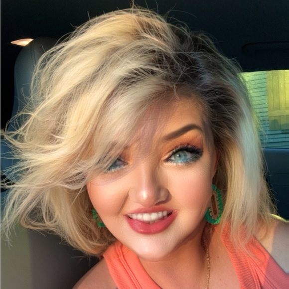 Meet your Posher, Katesha - Picture 1 of 1